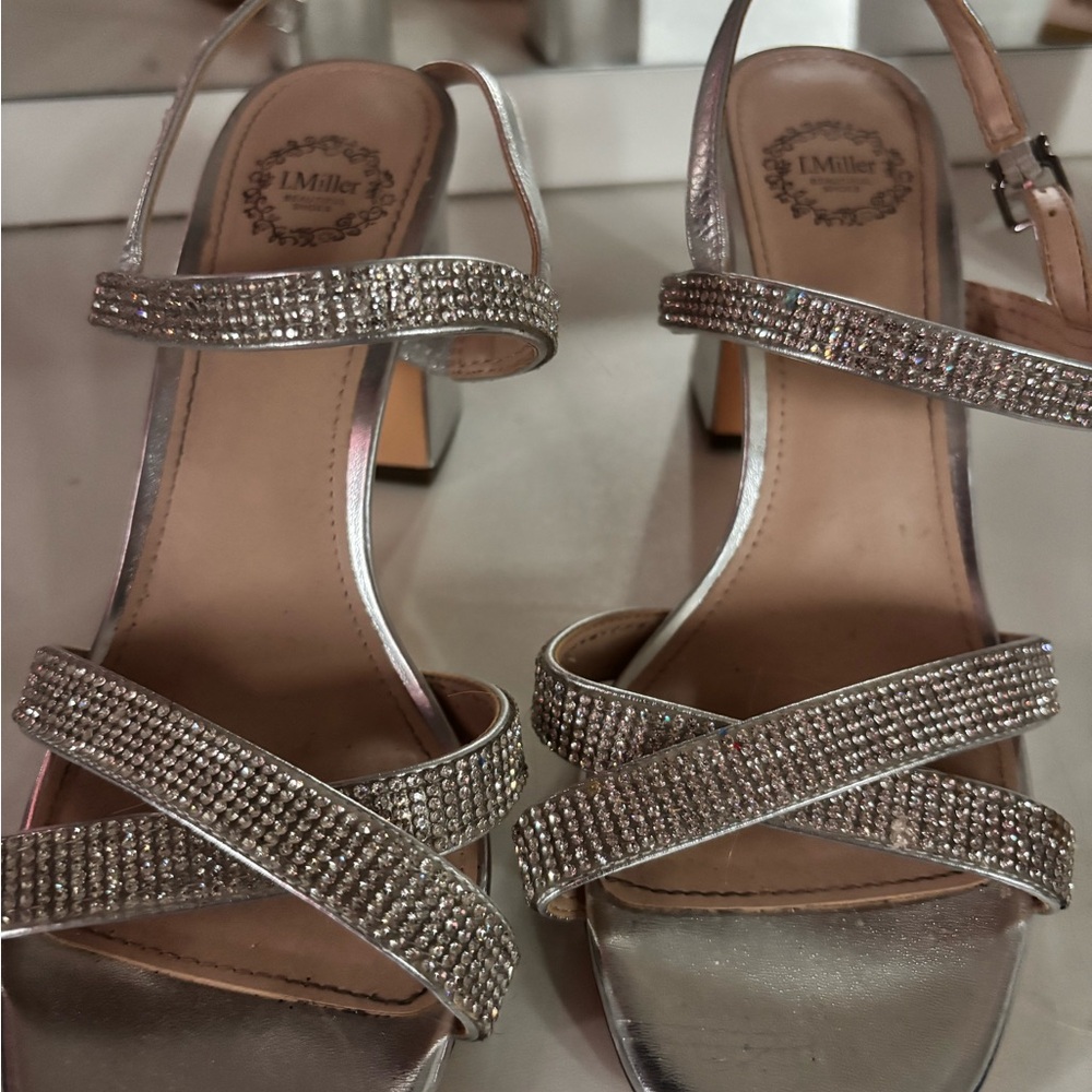 LMiller Women's Silver Rhinestone Sandals